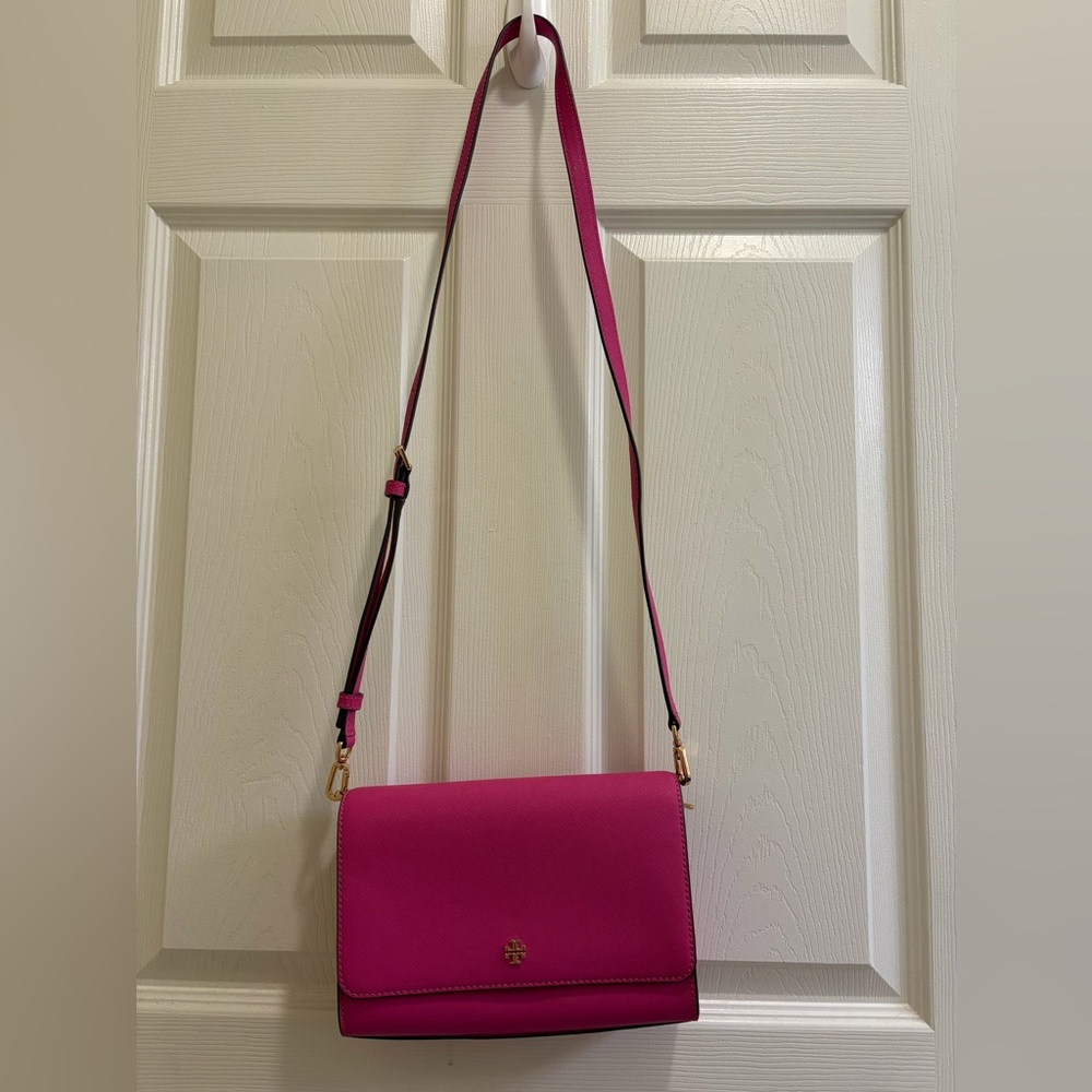 Tory Burch Hot Pink Crossbody Bag with Gold Hardware - Picture 2 of 5